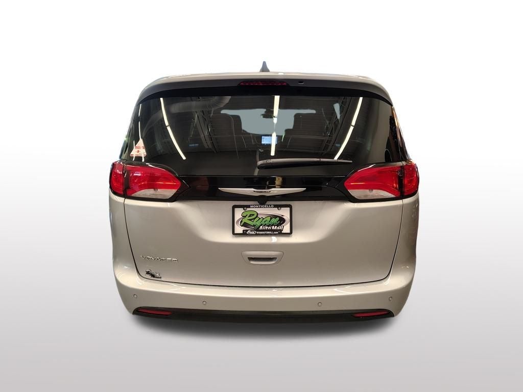 2026 Chrysler Voyager LX