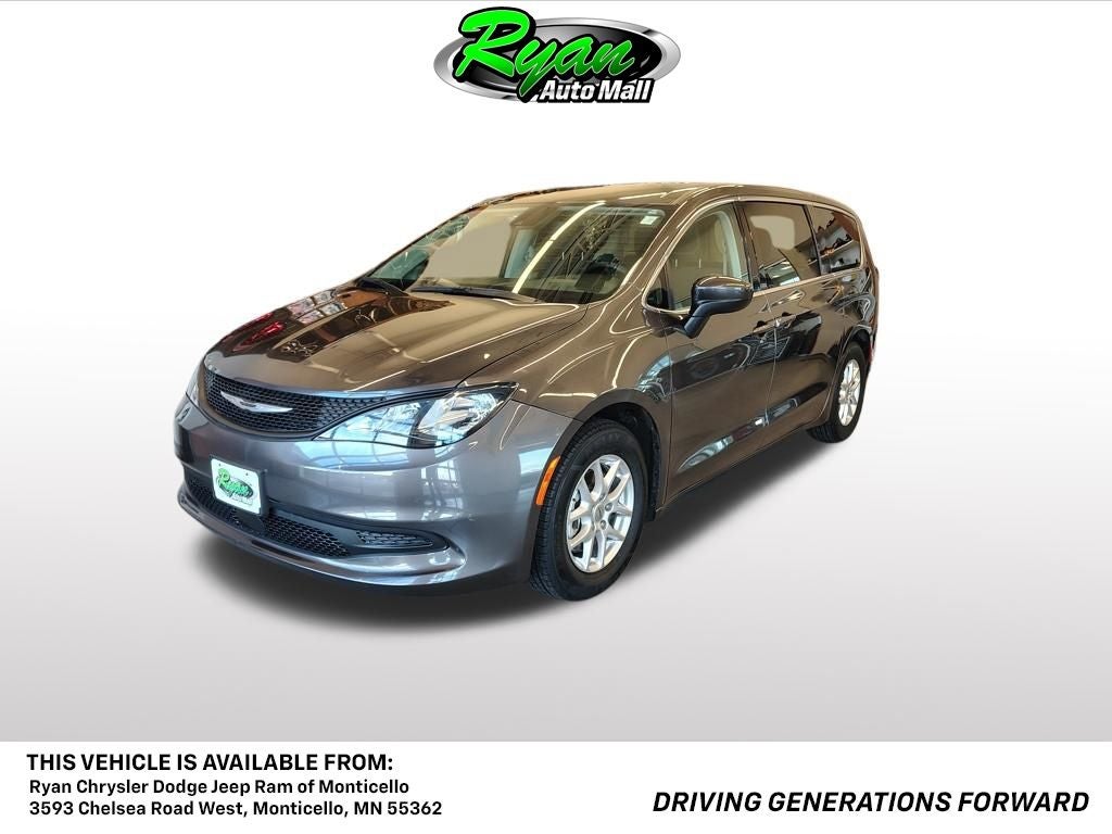 2023 Chrysler Voyager LX