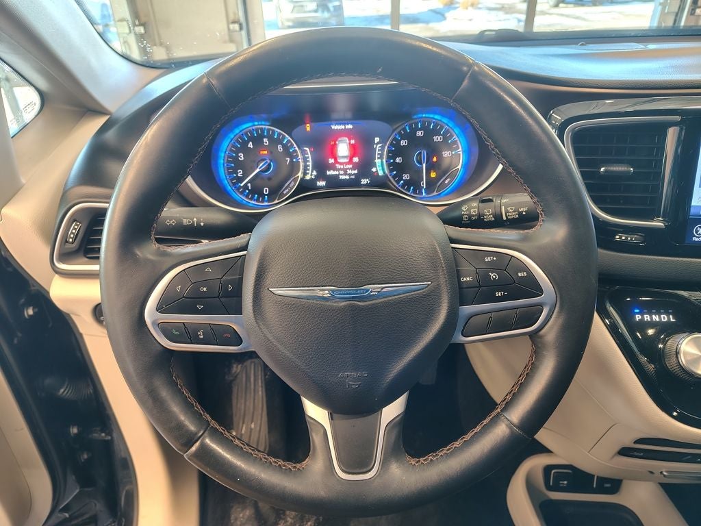 2017 Chrysler Pacifica Touring L Plus