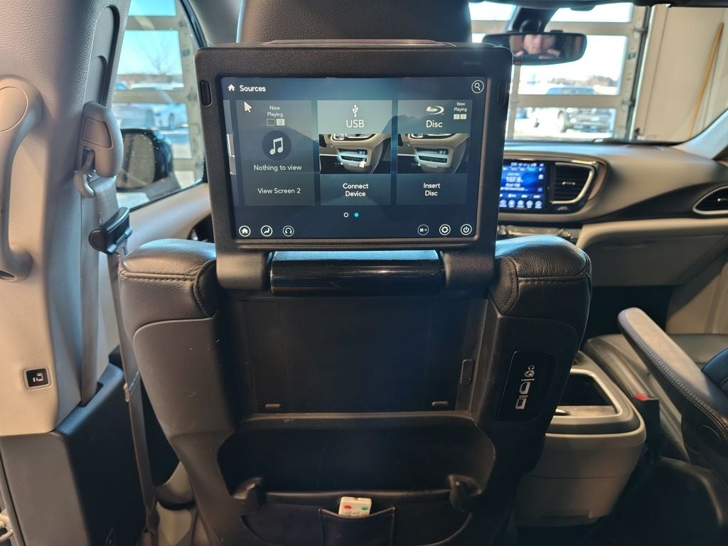 2017 Chrysler Pacifica Touring L Plus