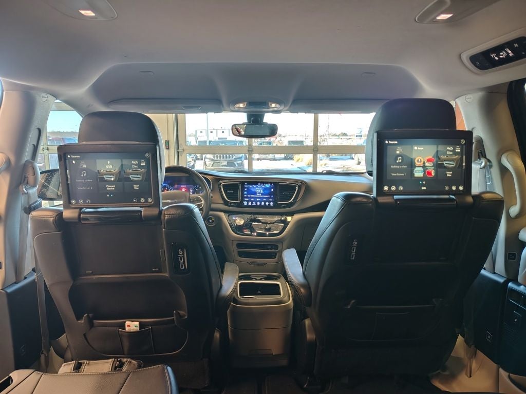 2017 Chrysler Pacifica Touring L Plus