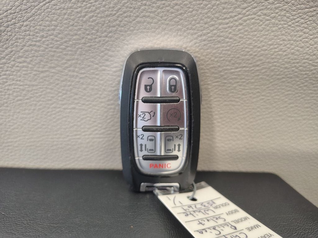 2024 Chrysler Pacifica Hybrid Select