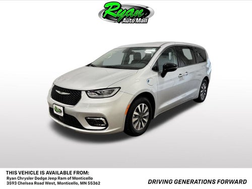 2024 Chrysler Pacifica Hybrid Select