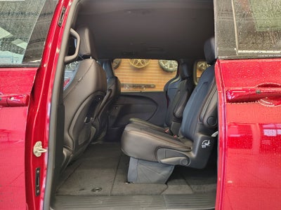 2027 Chrysler Pacifica Select America250 Edition