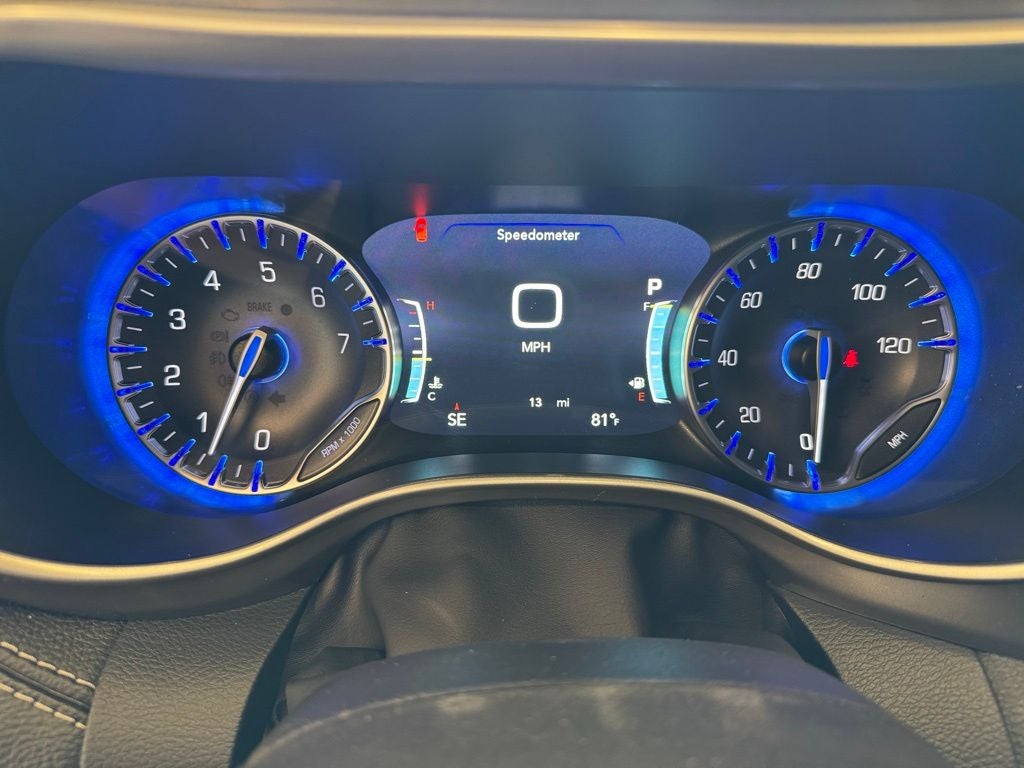 2026 Chrysler Pacifica Select