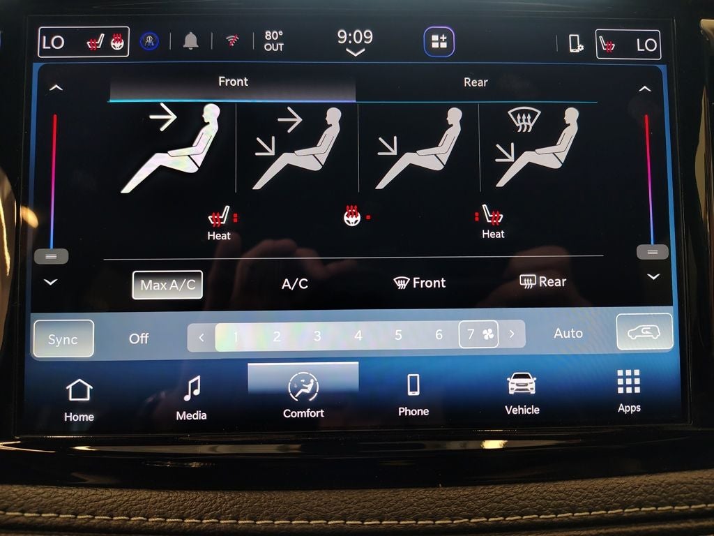 2027 Chrysler Pacifica Select