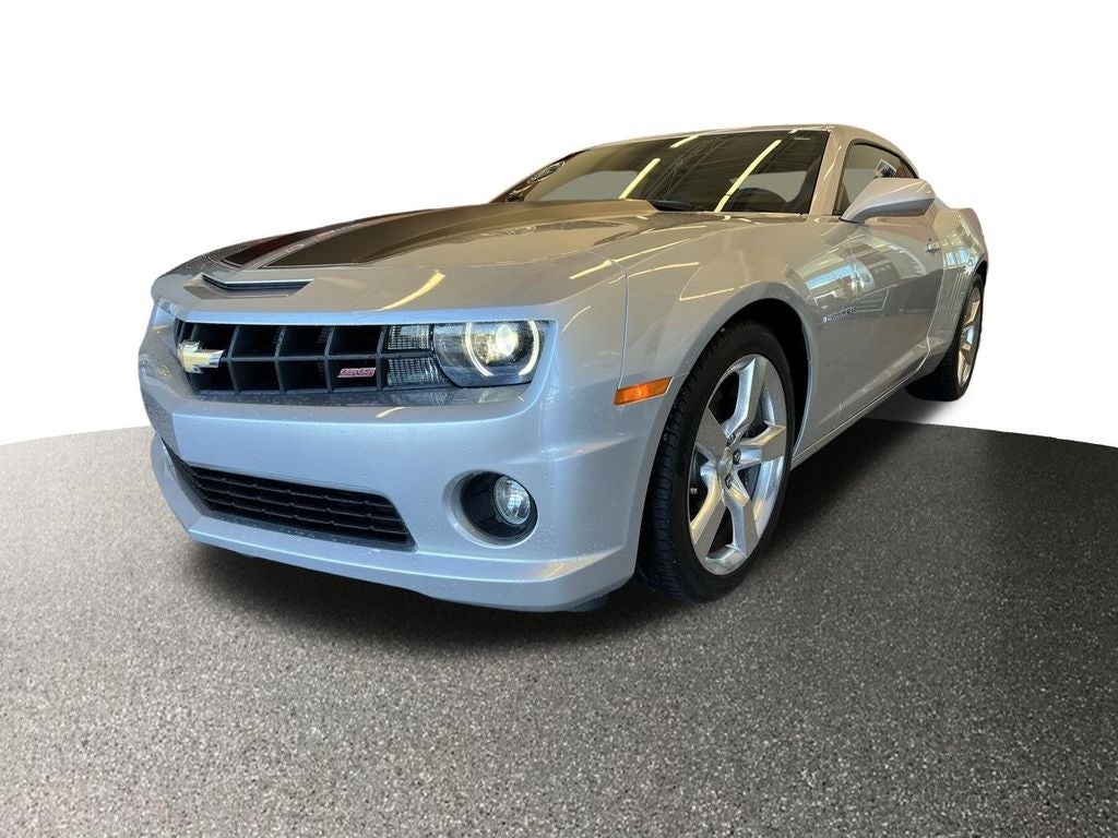 Used 2010 Chevrolet Camaro 2SS with VIN 2G1FK1EJ5A9204109 for sale in Buffalo, Minnesota