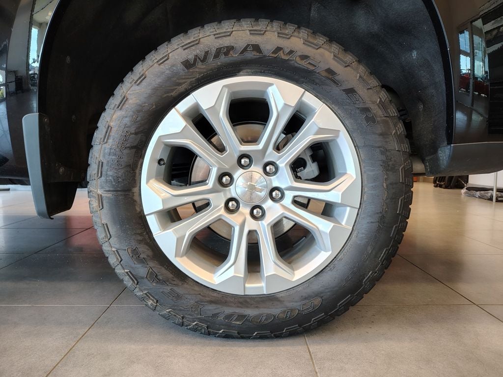 2025 Chevrolet Silverado 1500 LTZ