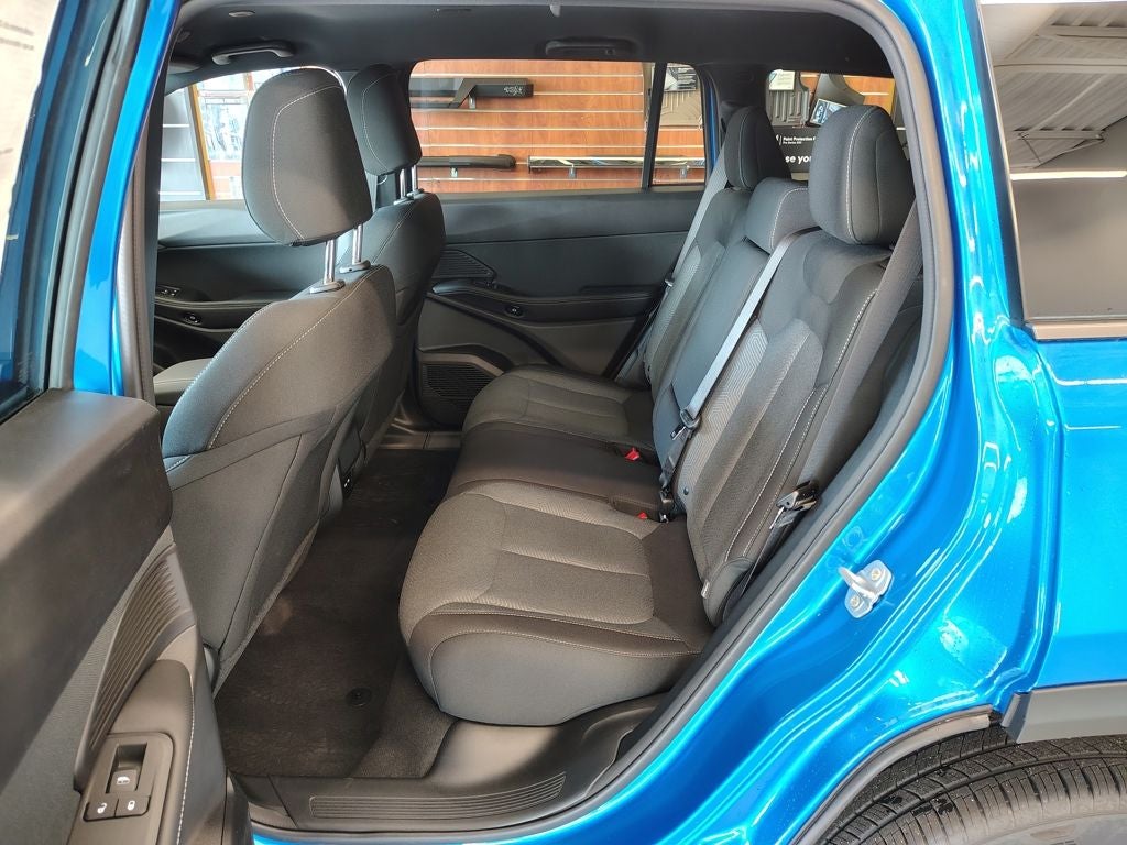 2026 Jeep Cherokee Laredo