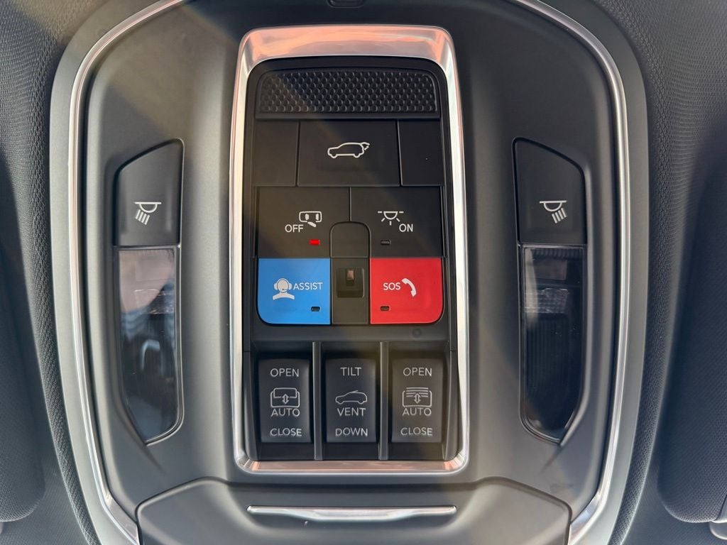2026 Jeep Cherokee Overland