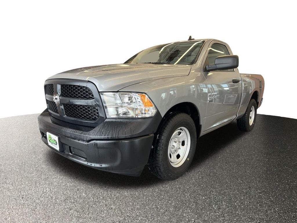 Used 2022 RAM Ram 1500 Classic Tradesman with VIN 3C6JR6AG6NG256436 for sale in Buffalo, Minnesota