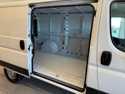 2026 RAM ProMaster 2500 Low Roof