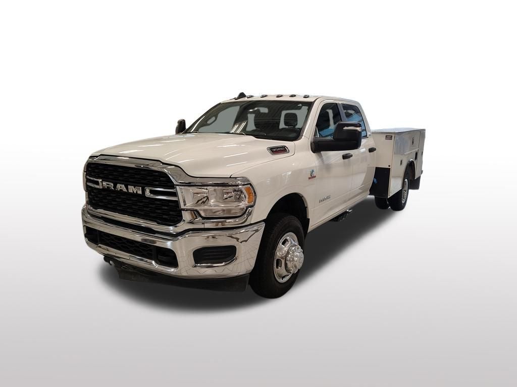 2024 RAM 3500 SLT