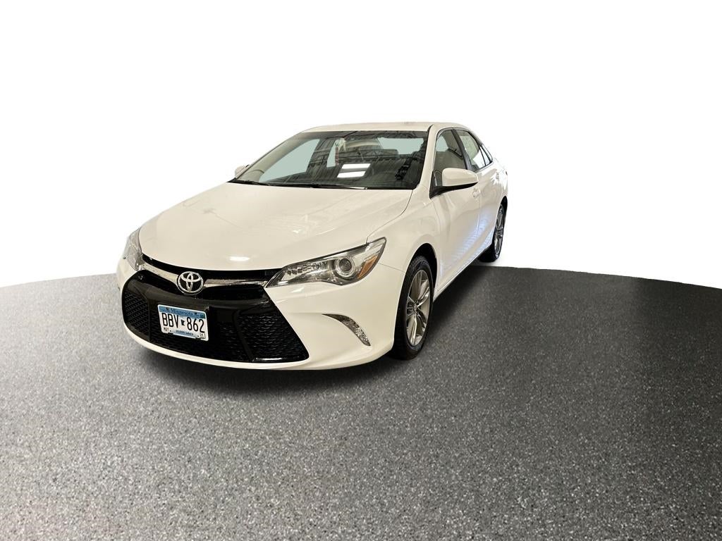 Used 2017 Toyota Camry SE with VIN 4T1BF1FK4HU416221 for sale in Buffalo, Minnesota