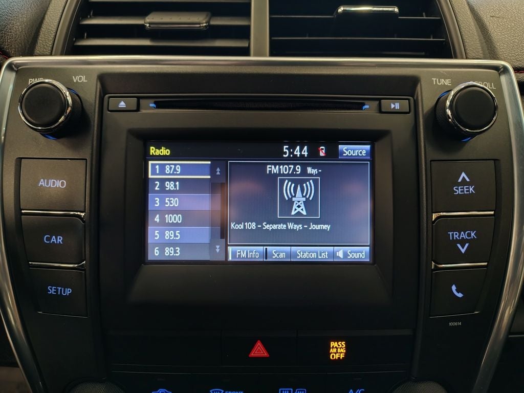 2016 Toyota Camry SE