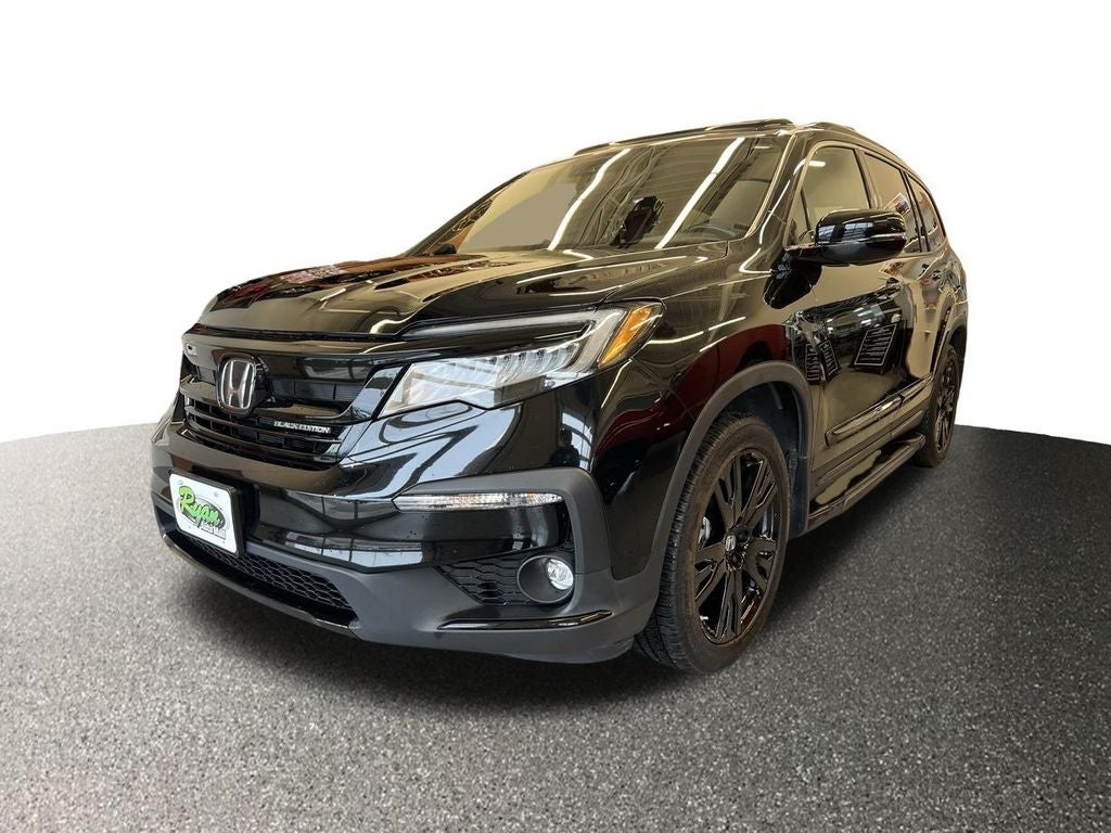Used 2021 Honda Pilot Black Edition with VIN 5FNYF6H72MB002832 for sale in Buffalo, Minnesota