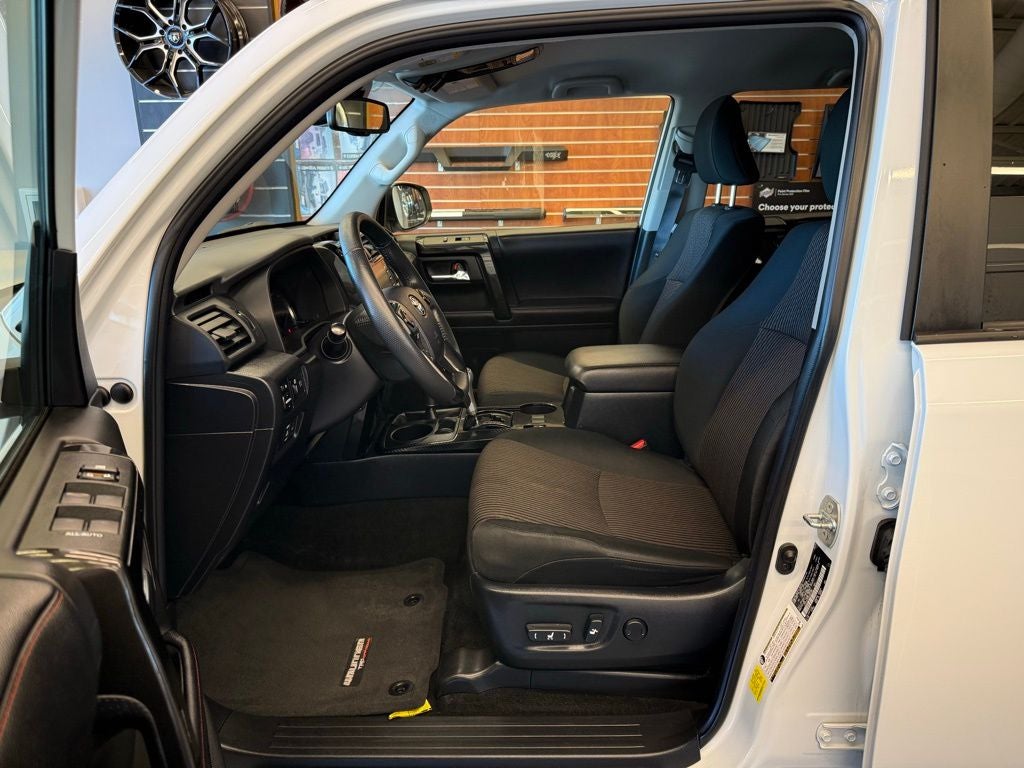 2024 Toyota 4Runner TRD Off-Road