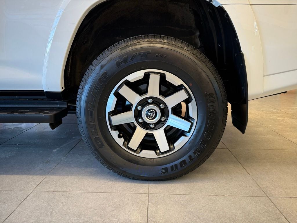 2024 Toyota 4Runner TRD Off-Road