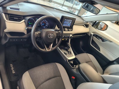 2020 Toyota RAV4 Hybrid XLE