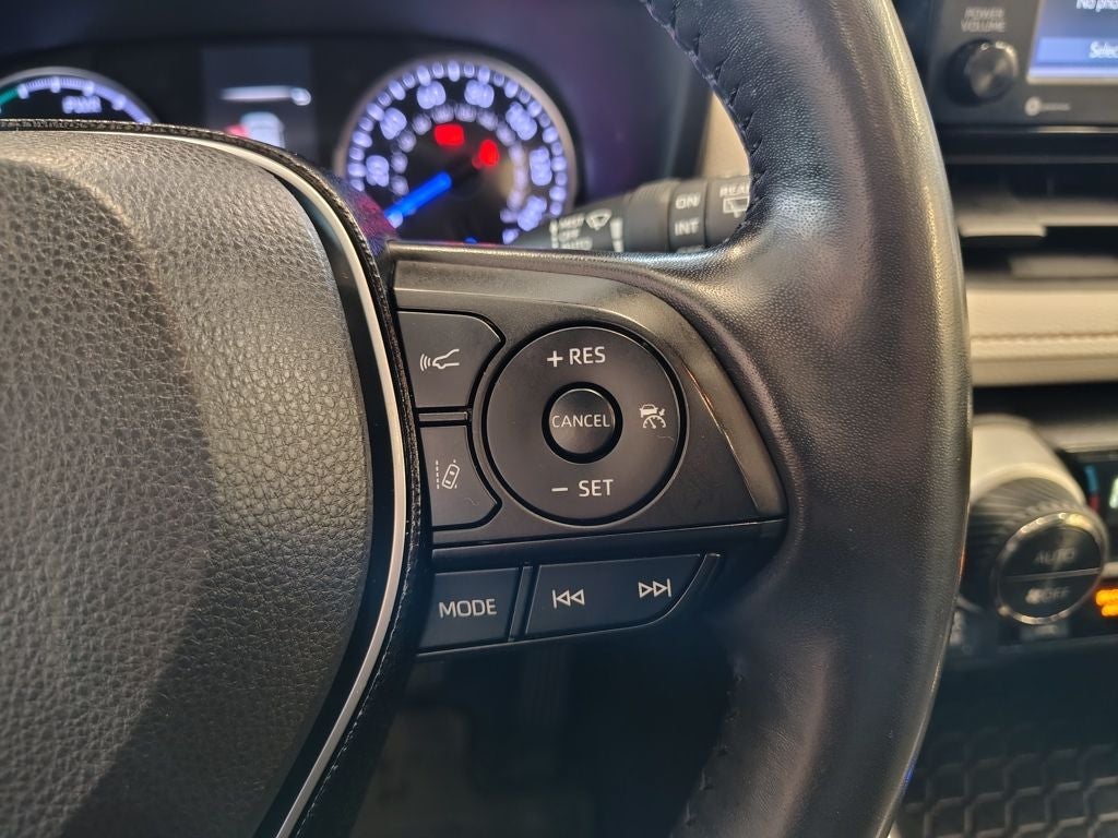 2020 Toyota RAV4 Hybrid XLE