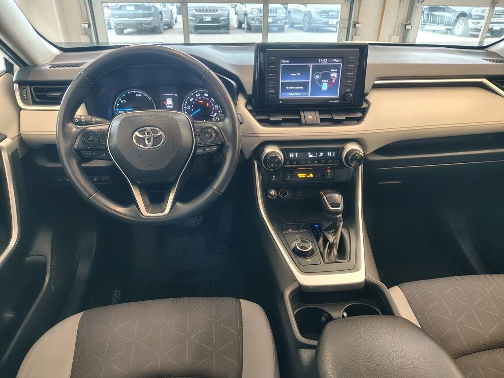 2020 Toyota RAV4 Hybrid XLE