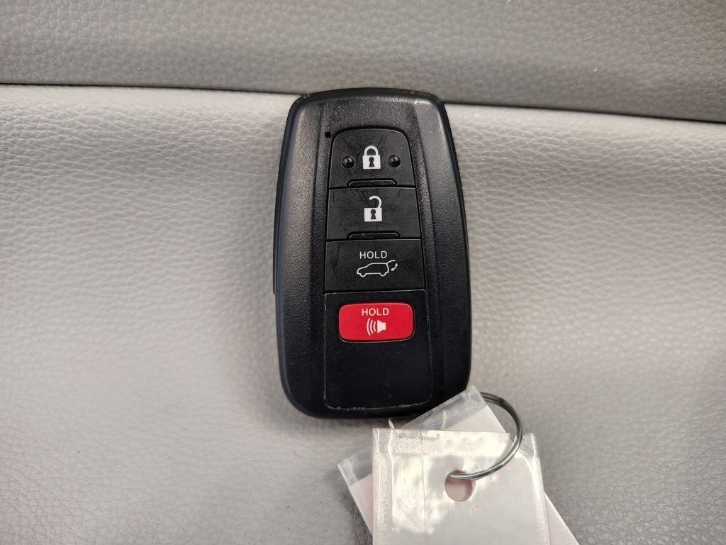 2020 Toyota RAV4 Hybrid XLE