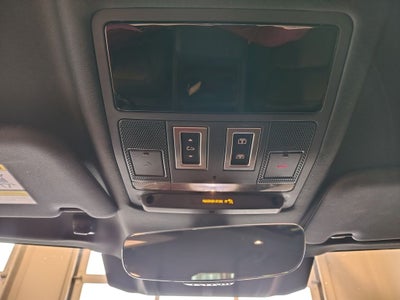 2024 Land Rover Defender 130 X-Dynamic SE