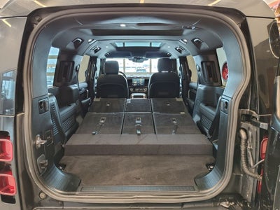 2024 Land Rover Defender 130 X-Dynamic SE