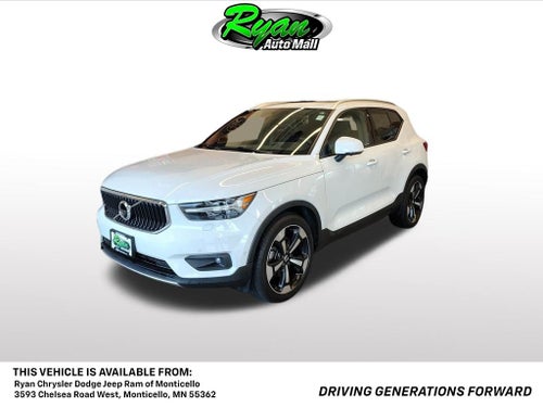 2019 Volvo XC40 Momentum