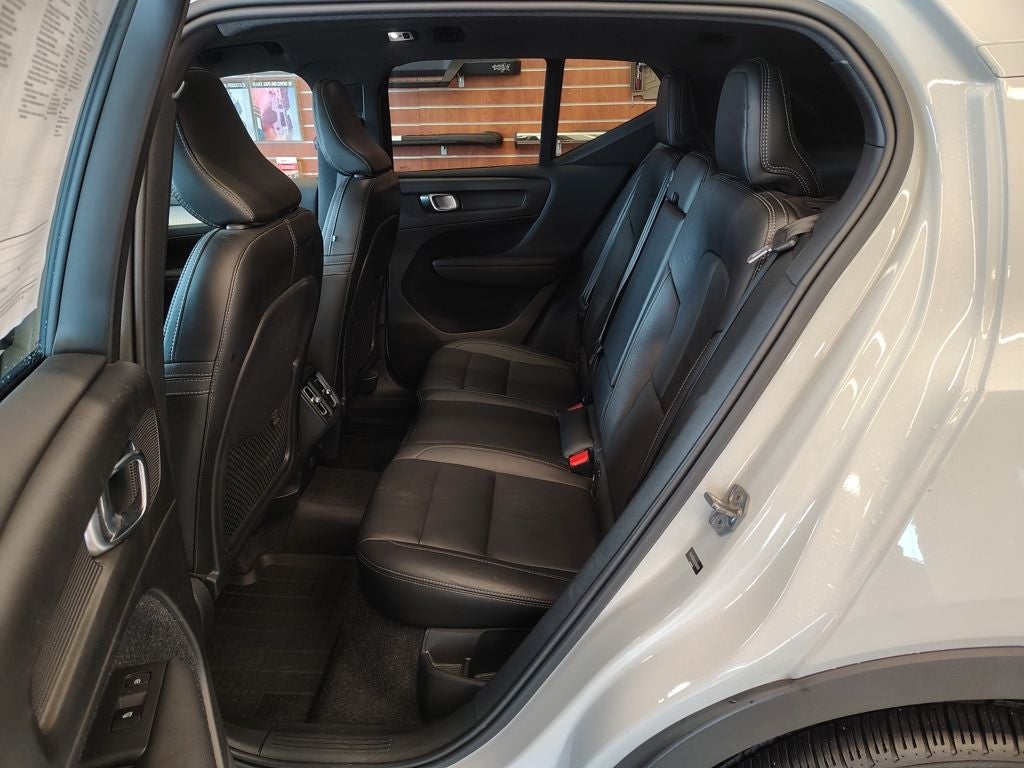 2019 Volvo XC40 Momentum