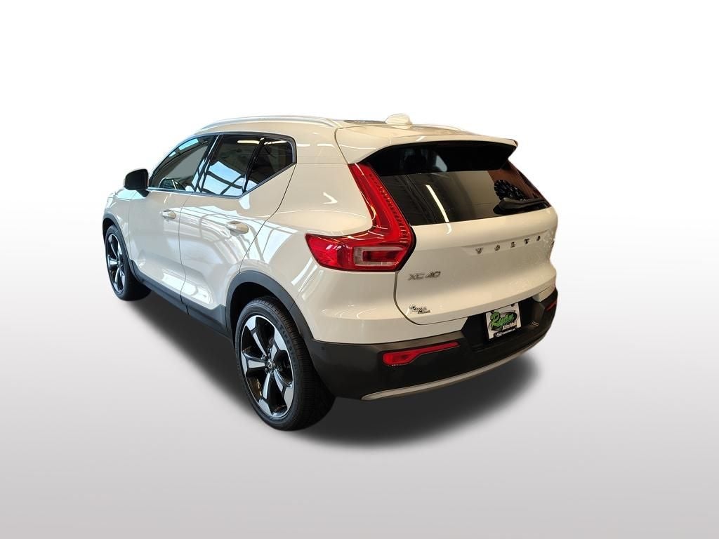 2019 Volvo XC40 Momentum