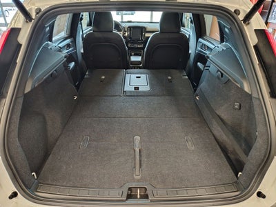 2019 Volvo XC40 Momentum