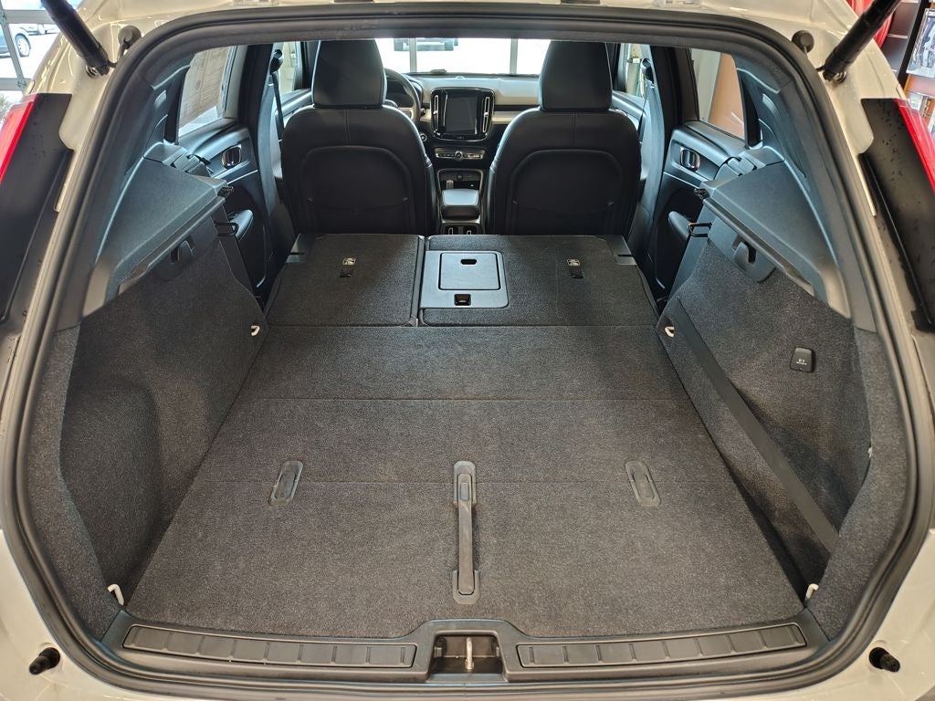 2019 Volvo XC40 Momentum