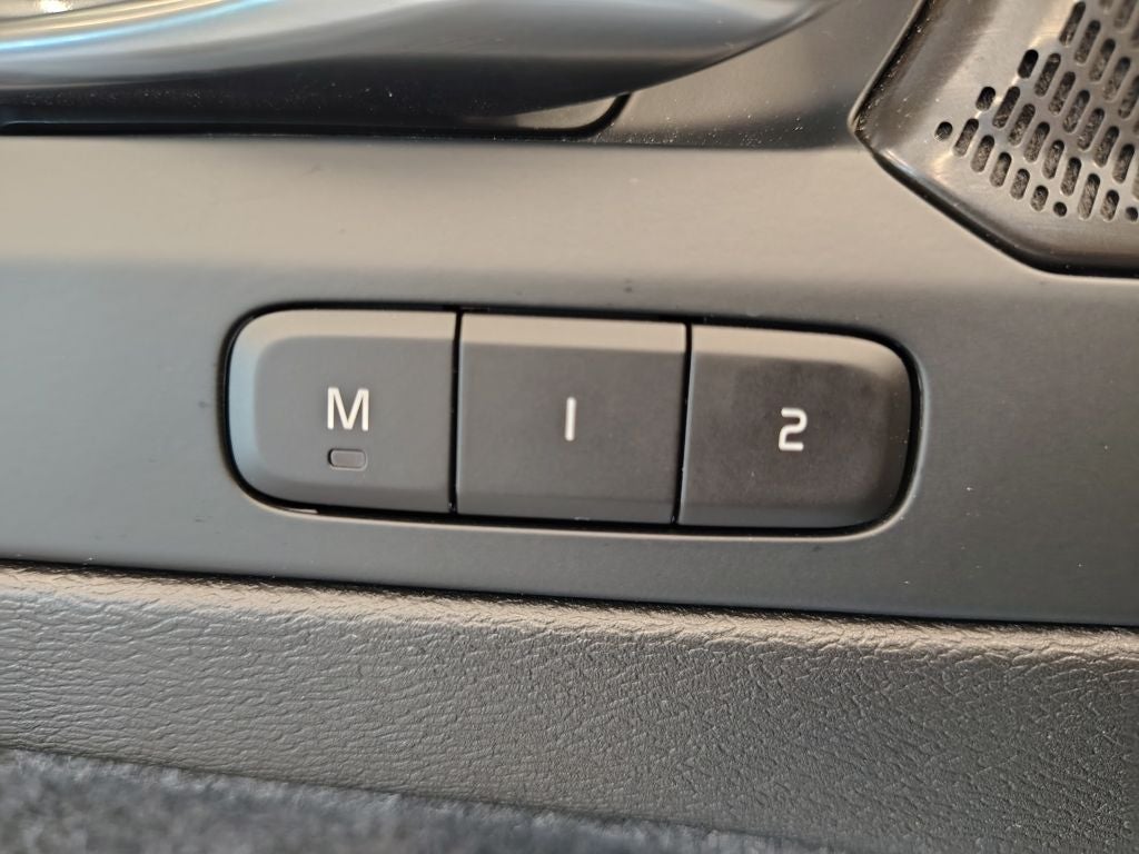 2023 Volvo XC40 Recharge Pure Electric Ultimate