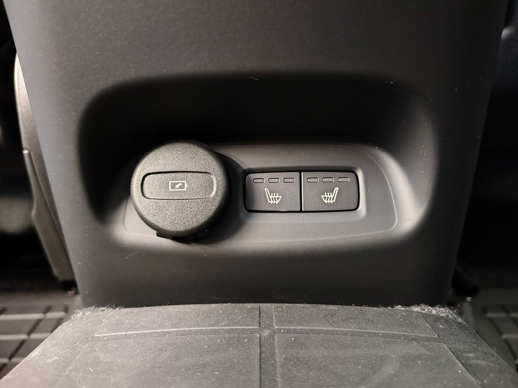 2023 Volvo XC40 Recharge Pure Electric Ultimate