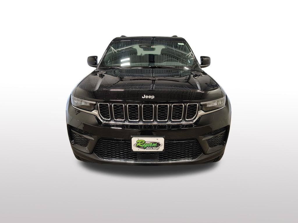 2027 Jeep Grand Cherokee Laredo X