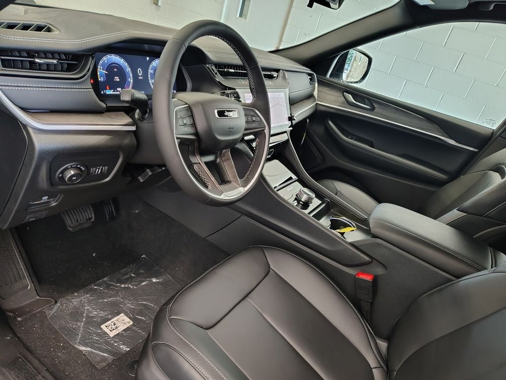 2027 Jeep Grand Cherokee Limited