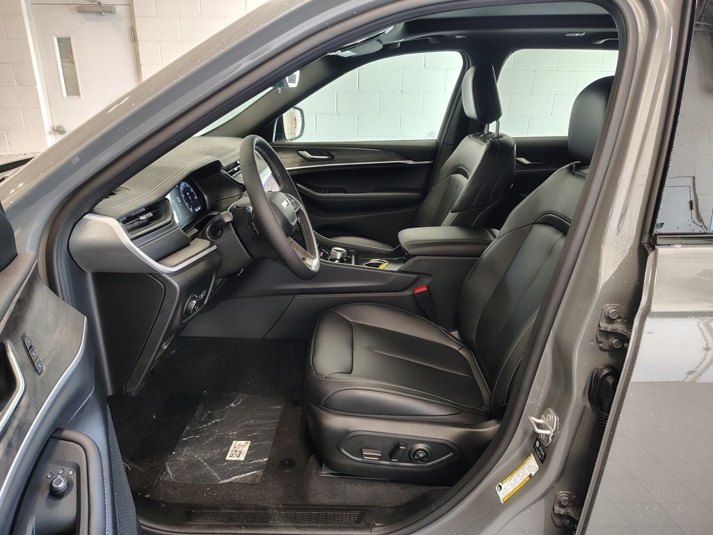 2027 Jeep Grand Cherokee Limited
