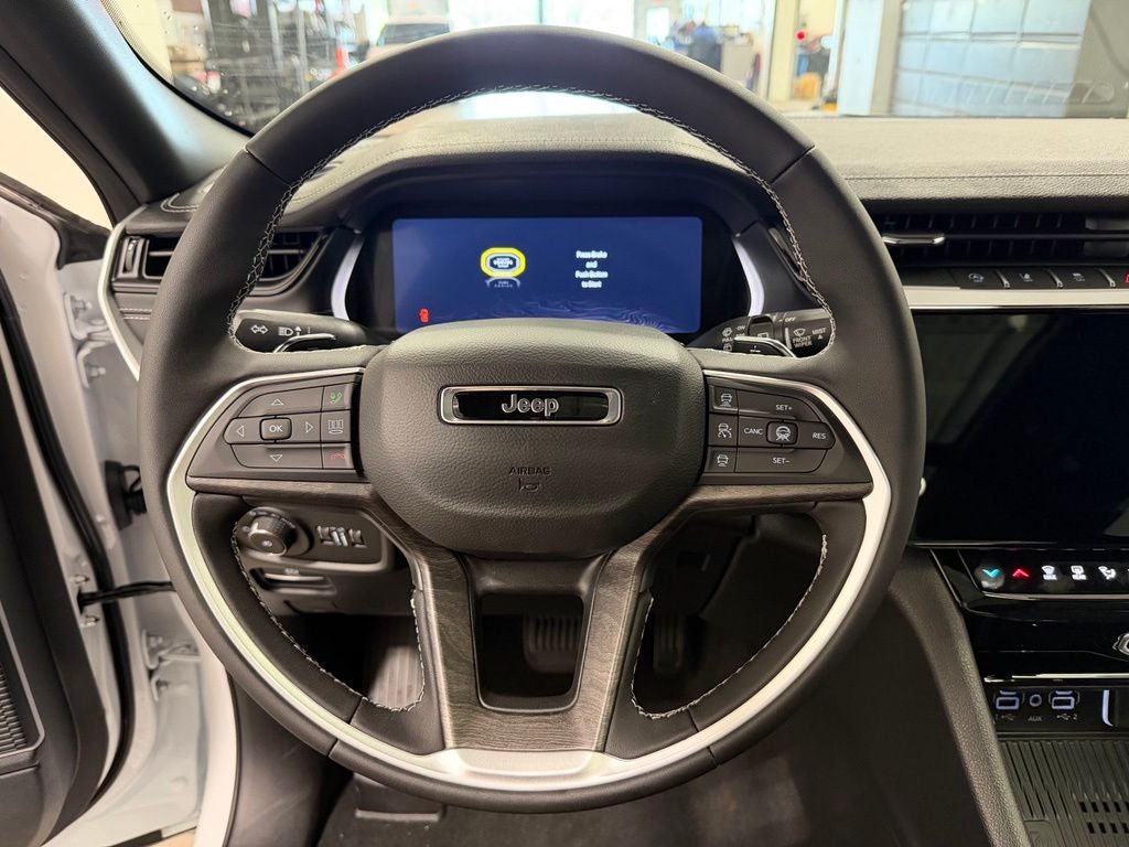 2027 Jeep Grand Cherokee Limited Reserve