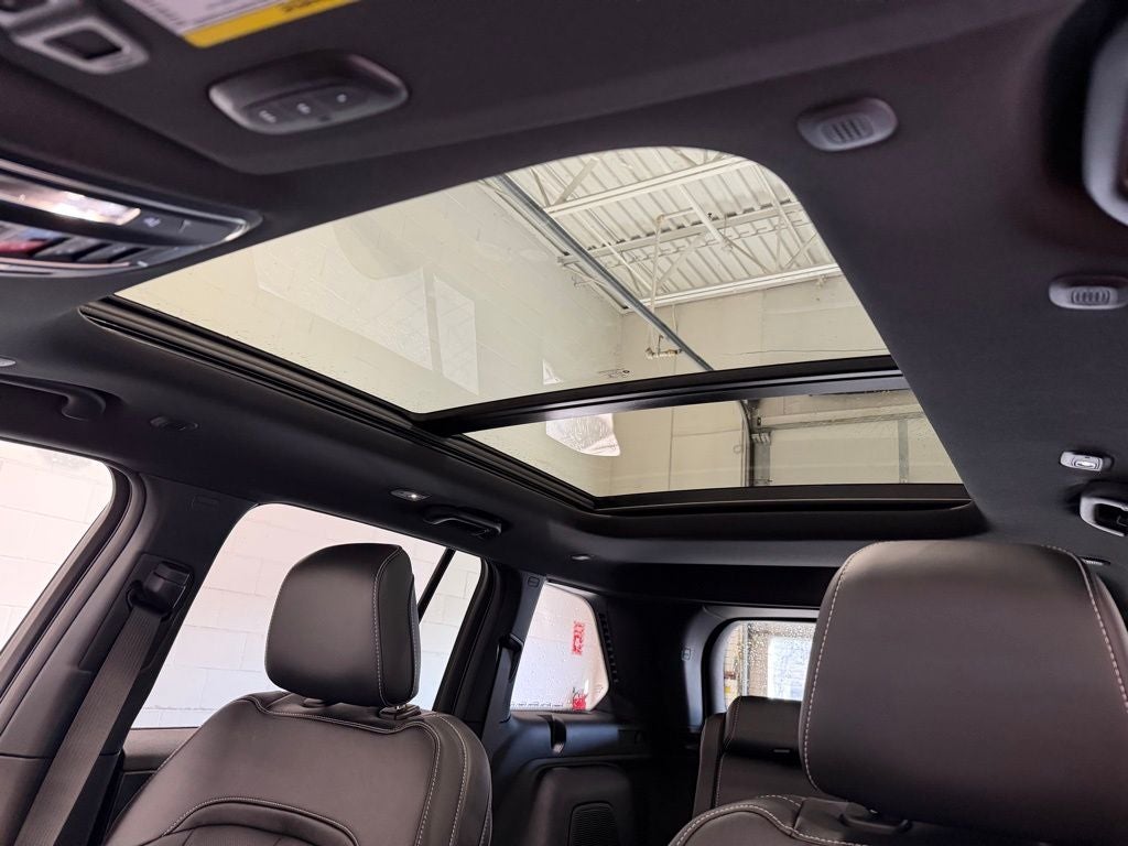 2026 Jeep Grand Cherokee Limited Reserve