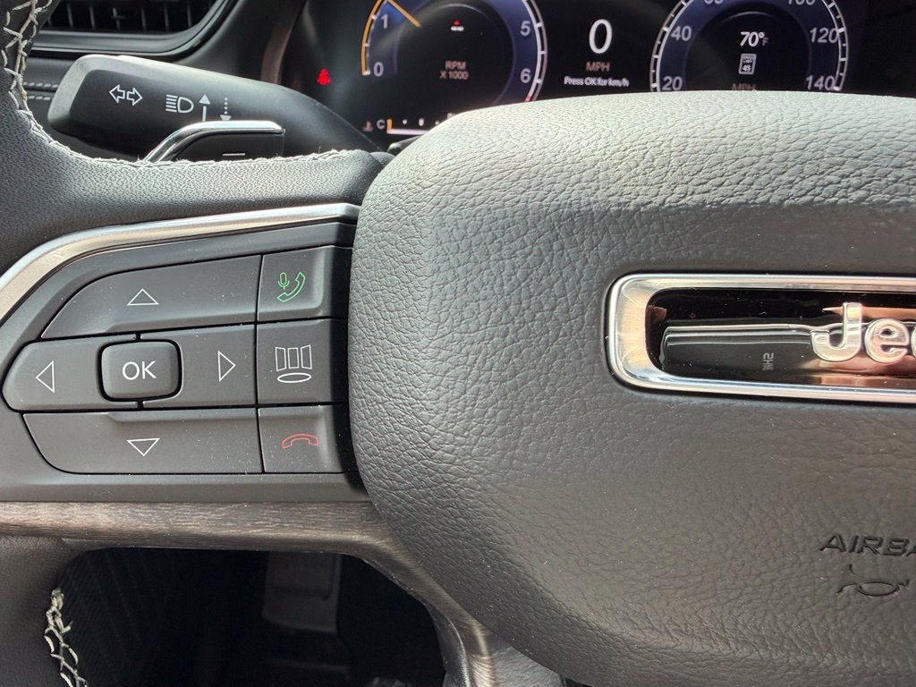 2027 Jeep Grand Cherokee Limited Reserve