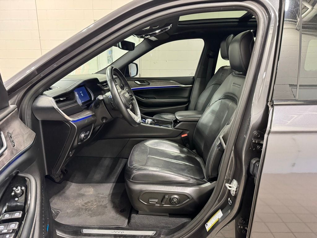 2022 Jeep Grand Cherokee Overland