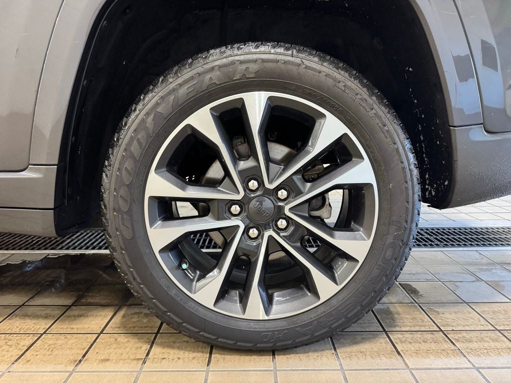 2022 Jeep Grand Cherokee Overland