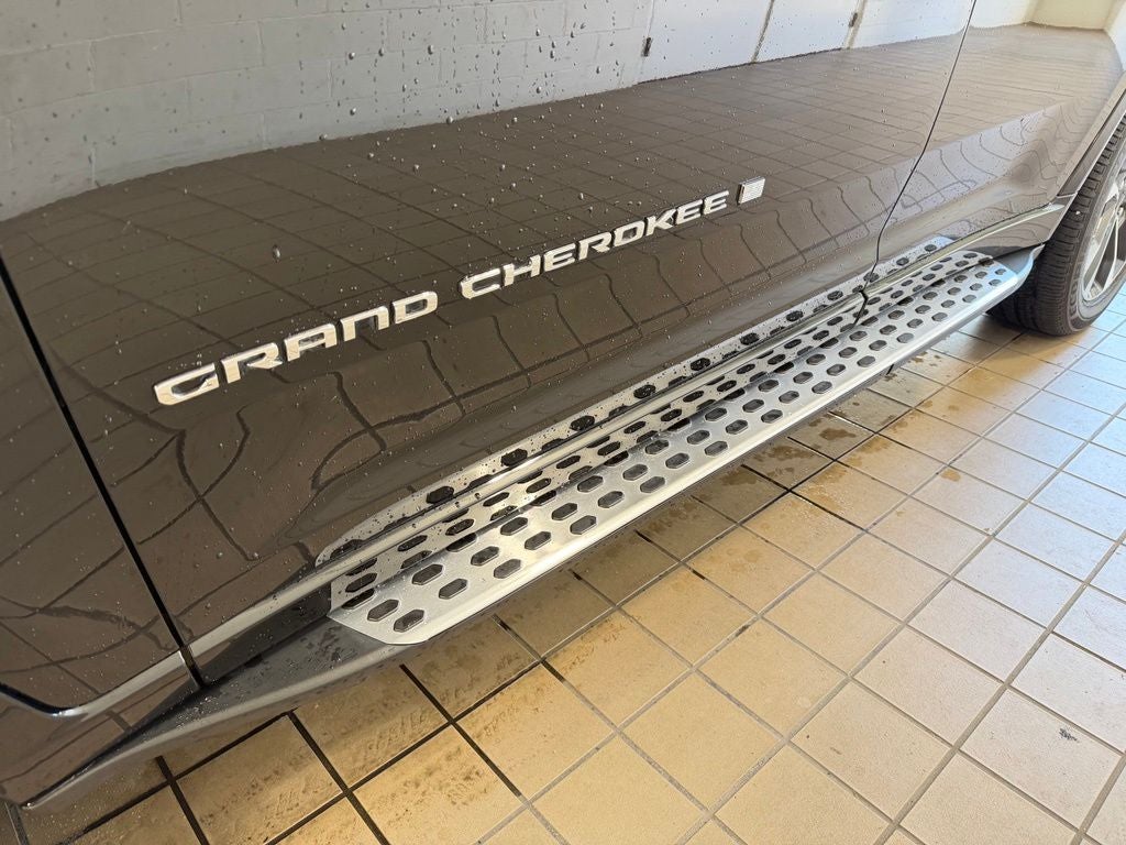 2022 Jeep Grand Cherokee Overland