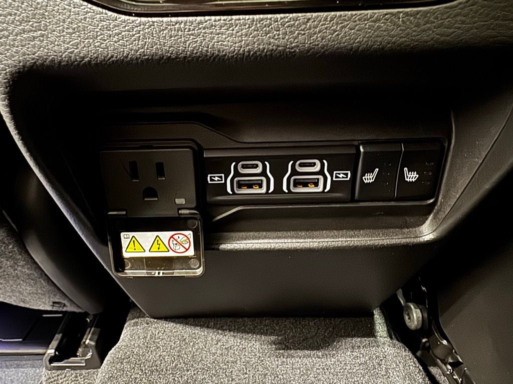 2025 Jeep Grand Cherokee Overland