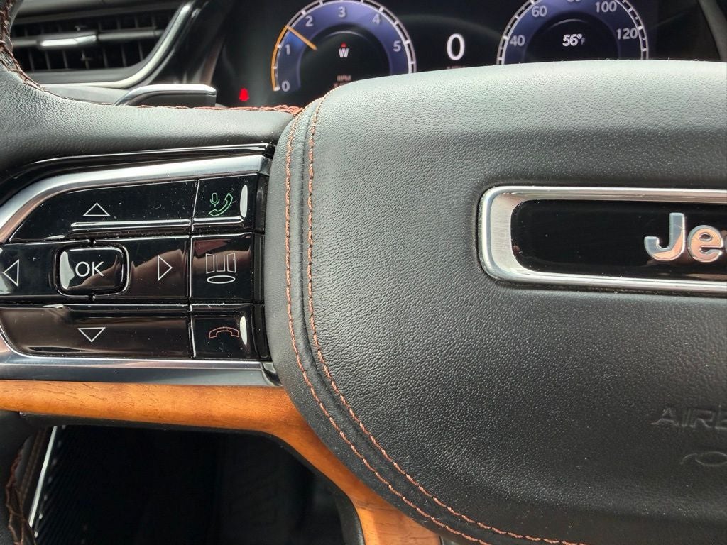 2022 Jeep Grand Cherokee Summit