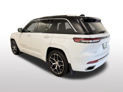 2022 Jeep Grand Cherokee Summit