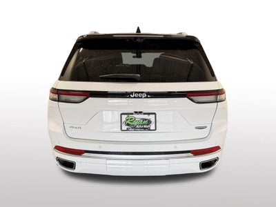 2022 Jeep Grand Cherokee Summit