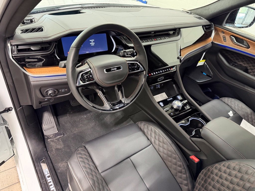 2027 Jeep Grand Cherokee Summit