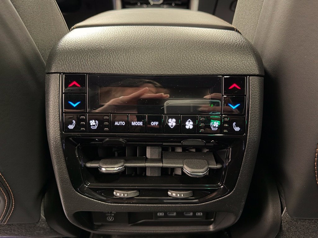 2027 Jeep Grand Cherokee Summit